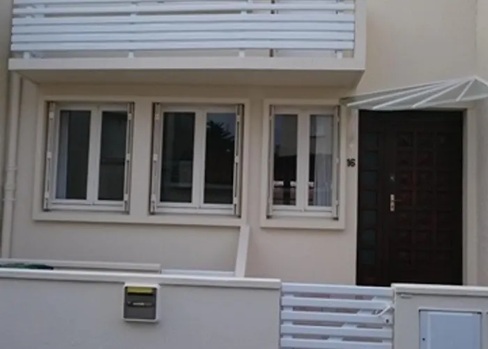 Сasa de vacaciones Maison F3 : Proche Et Commerces - Fr-1-71-58 *